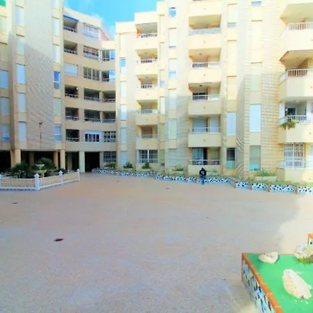 With One Bedroom In With Wonderful City View Furnished Balcony And Wifi 100 M From The Beach * تورّيفيِخا