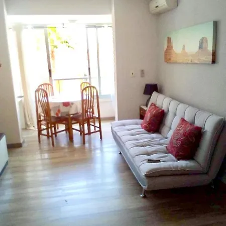 With One Bedroom In With Wonderful City View Furnished Balcony And Wifi 100 M From The Beach * تورّيفيِخا
